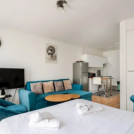 Chic Parisian Studio Steps From Champs Elysees-3
